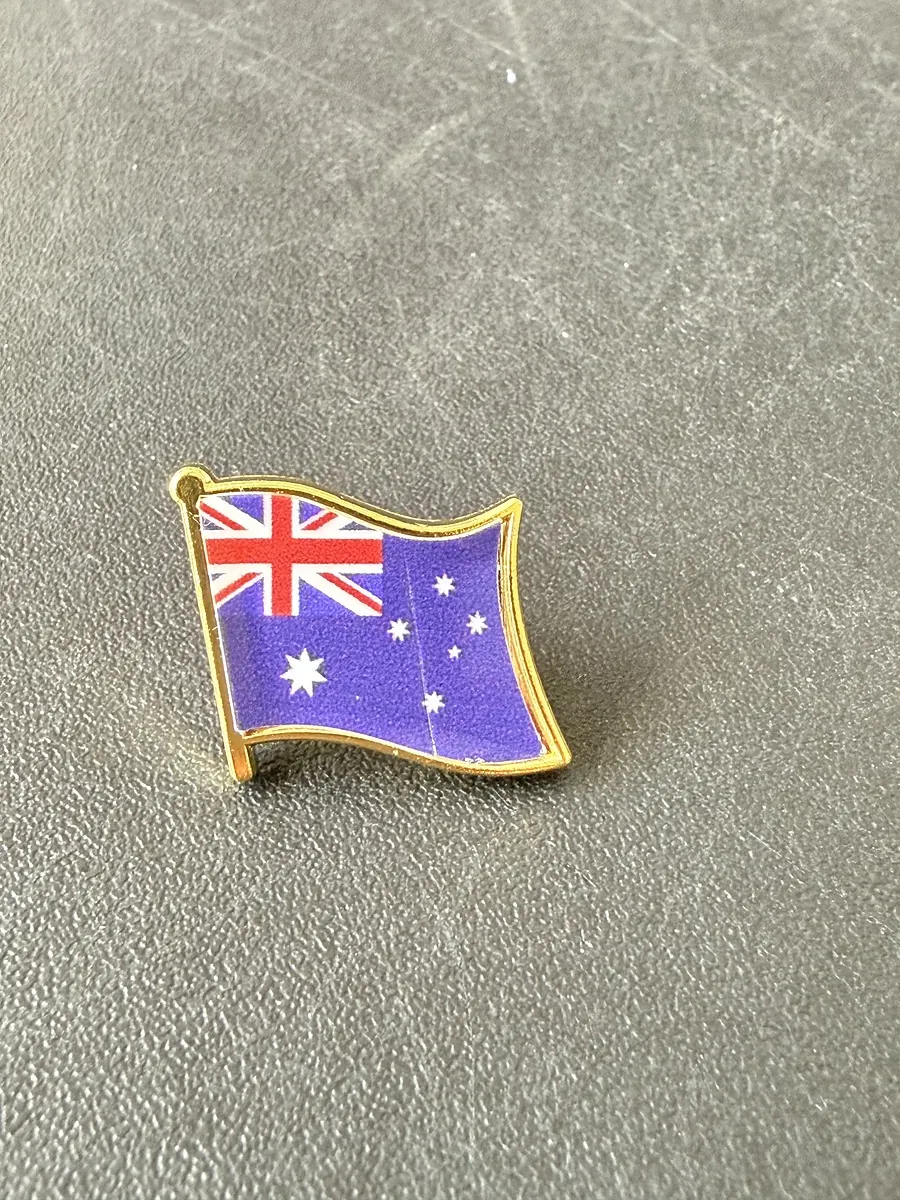 Australia flag pin badge with gold edge