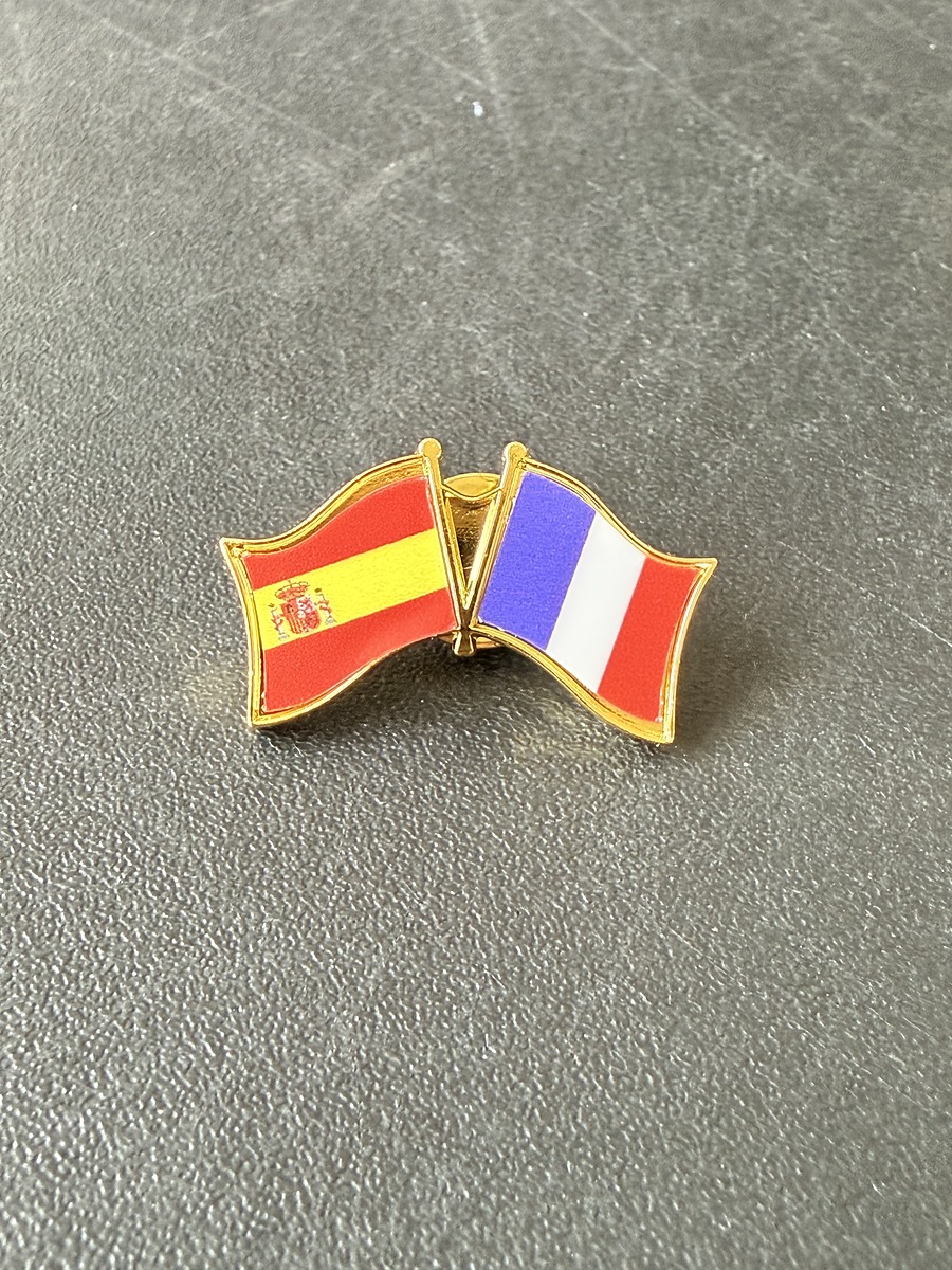 Flag pin badge sample 7